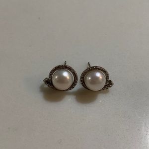 Pearl earrings